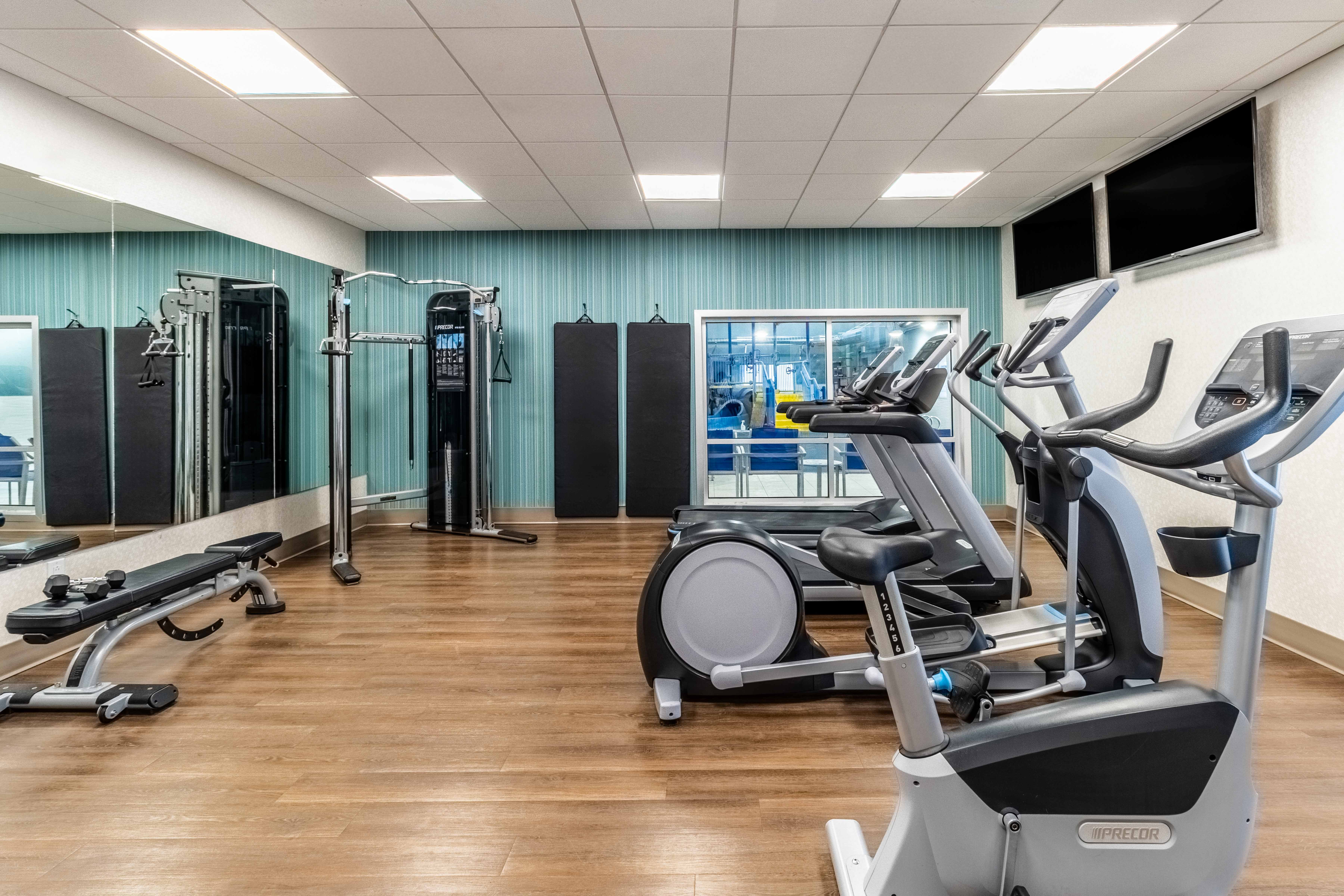holiday inn express and suites halifax dartmouth
