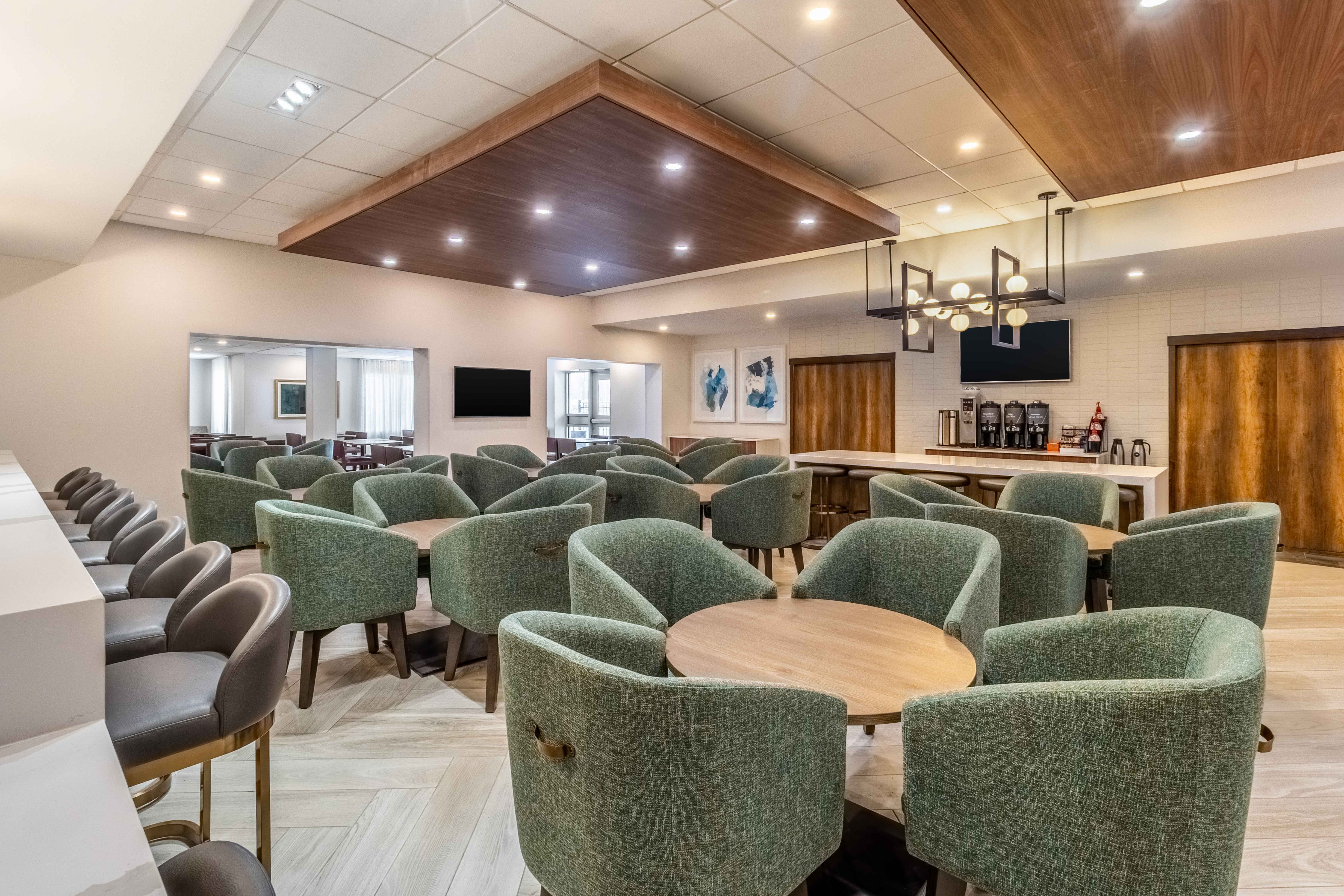 holiday inn express and suites halifax dartmouth