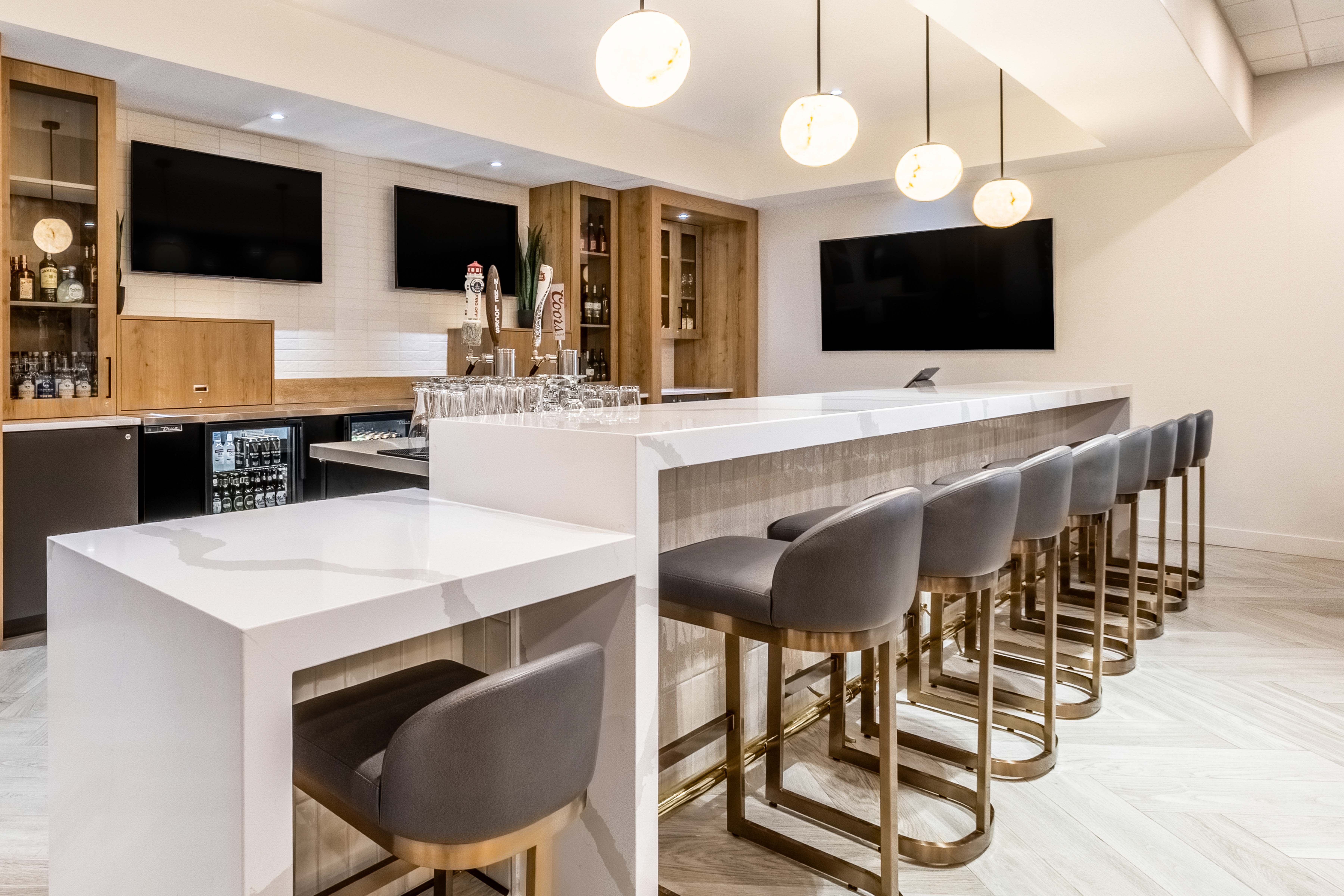 holiday inn express and suites halifax dartmouth