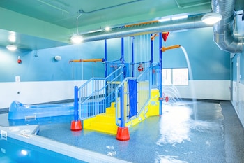 Holiday Inn Express And Suites Halifax - Dartmouth,Halifax>>Dartmouth,4 star