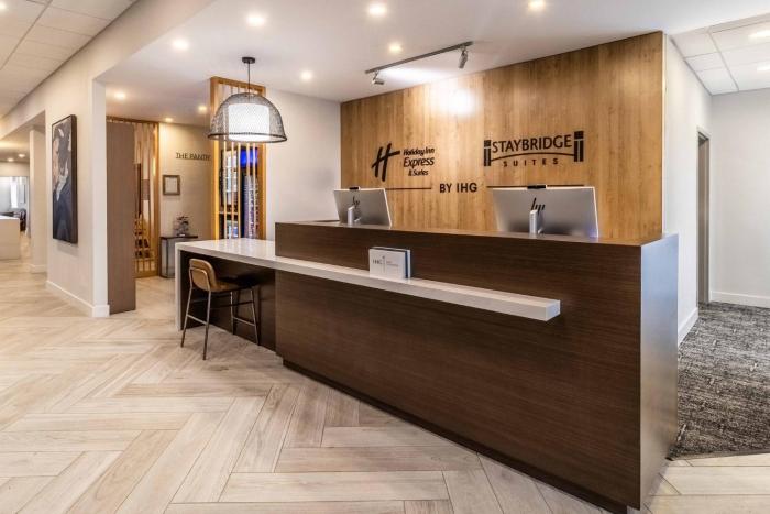 holiday inn express and suites halifax dartmouth