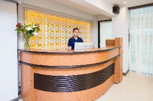 v one pride sukhumvit 22 bangkok