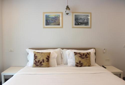 v one pride sukhumvit 22 bangkok