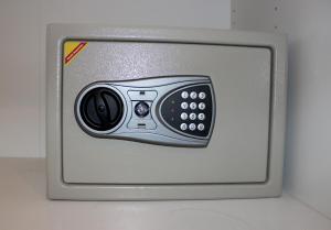 v one pride sukhumvit 22 bangkok