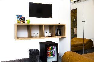 v one pride sukhumvit 22 bangkok