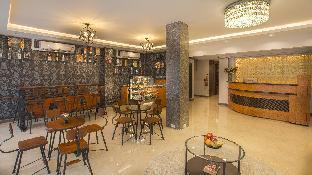 v one pride sukhumvit 22 bangkok