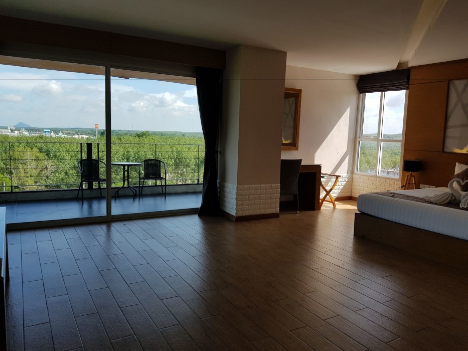 the vista hotel