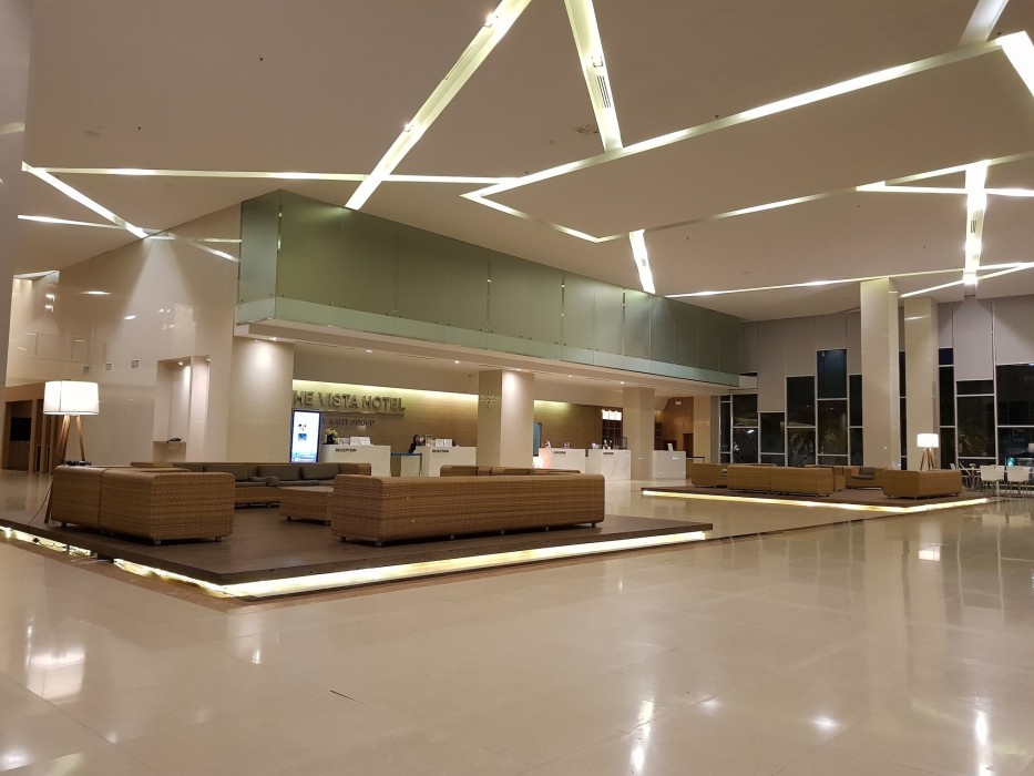 the vista hotel