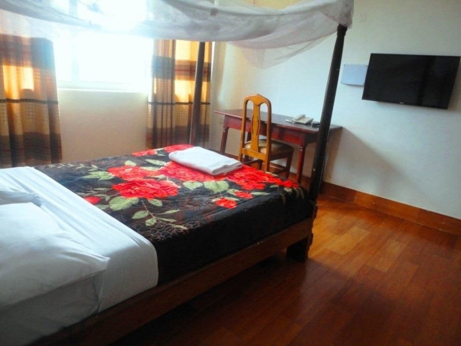 entebbe flight motel