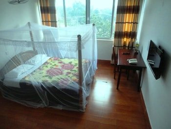 entebbe flight motel