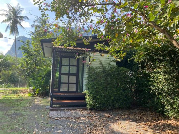 baan rim nam resort