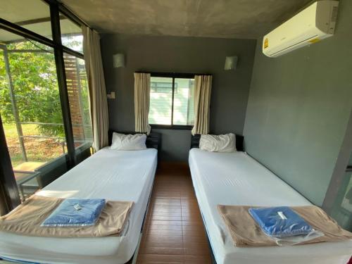 baan rim nam resort