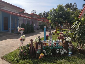 Thanawan Resort,In Wichian Buri,3 star