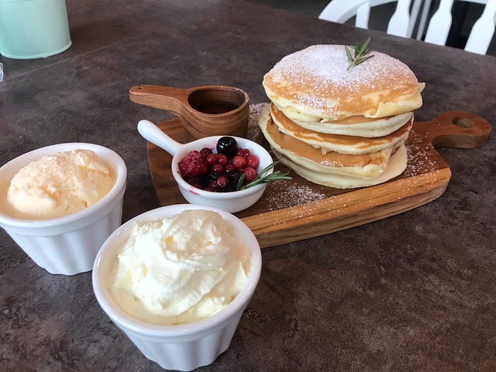 baan mae suvarnabhumi airport