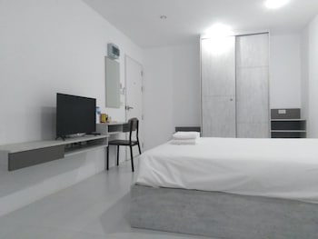 baan mae suvarnabhumi airport