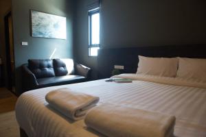 the arbern hostel x bistro