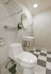 raise hotel taichung