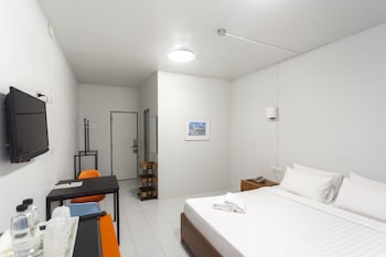 r2 hotel chiangmai