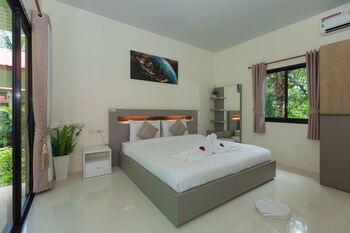 garden villa khaolak