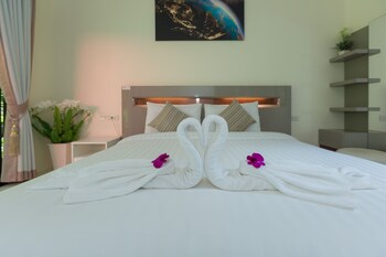 garden villa khaolak
