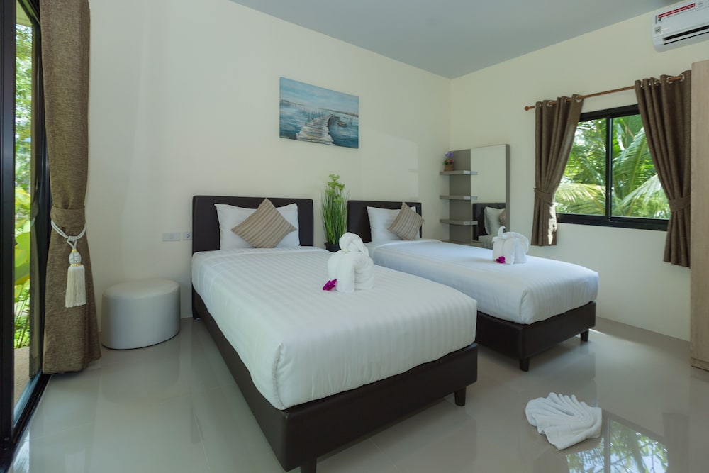 garden villa khaolak