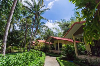 garden villa khaolak