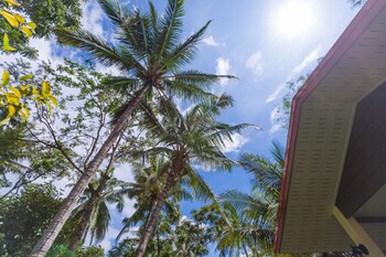 garden villa khaolak