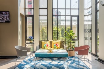 casa luxe hotel and resident