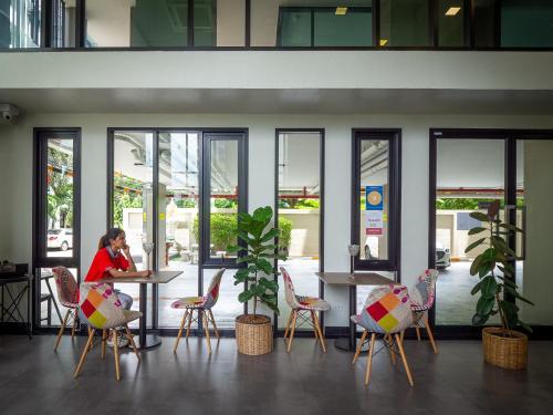 casa luxe hotel and resident