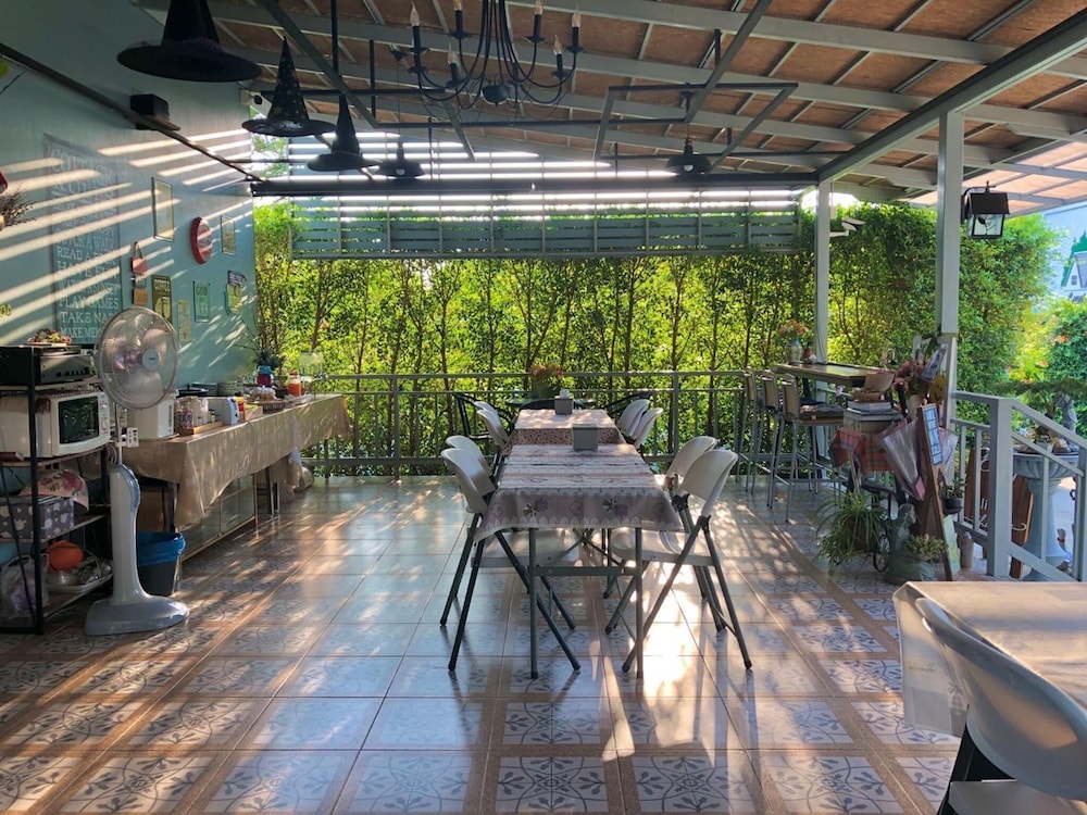 little cottage