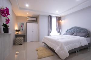 51 suanplu residence