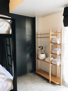 blu monkey hub and hotel suratthani