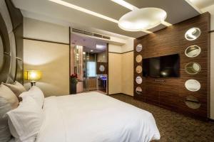 uline motel