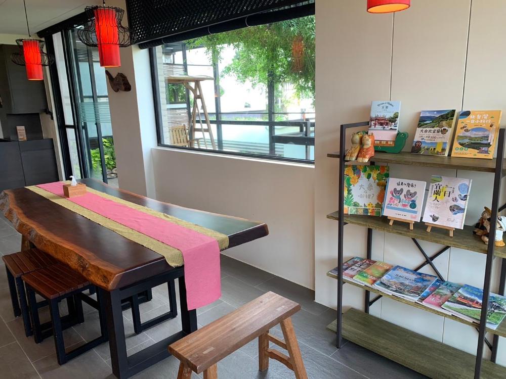 pine hot spring bed and breakfast