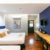 castle black bangkok hostel