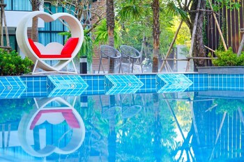 chatnipa beach resort by morseng