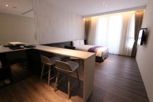 hotel hsr hesper taichung