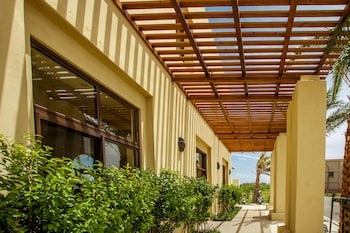 oasis hotel