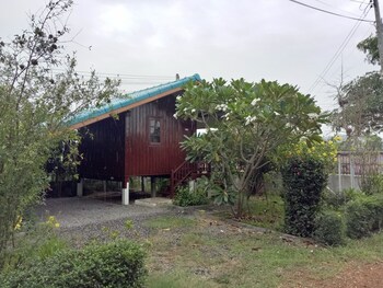 phaiwan baansawn resort