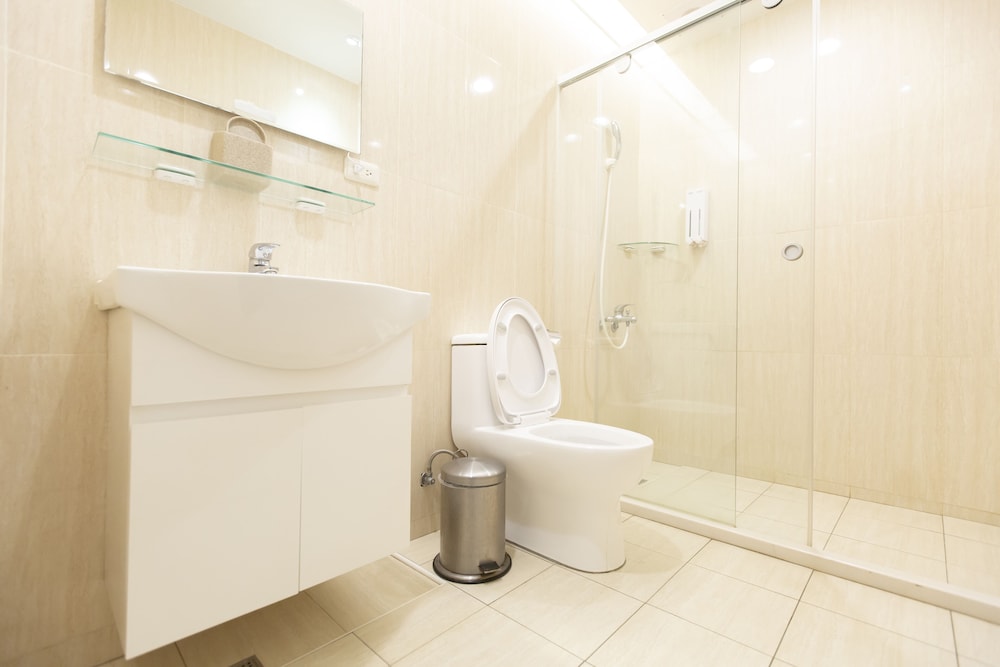 the laid back dragon lodge