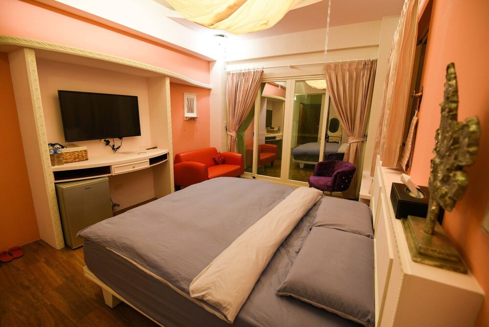 the laid back dragon lodge