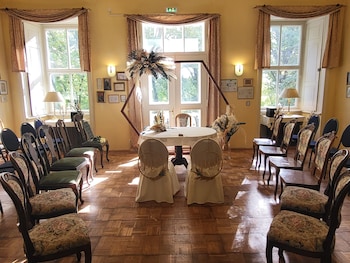 gutshof elbschloss kehnert pension and ferienwohnungen