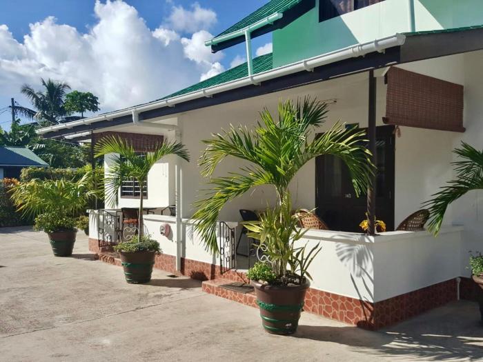 roche kerlan apartments