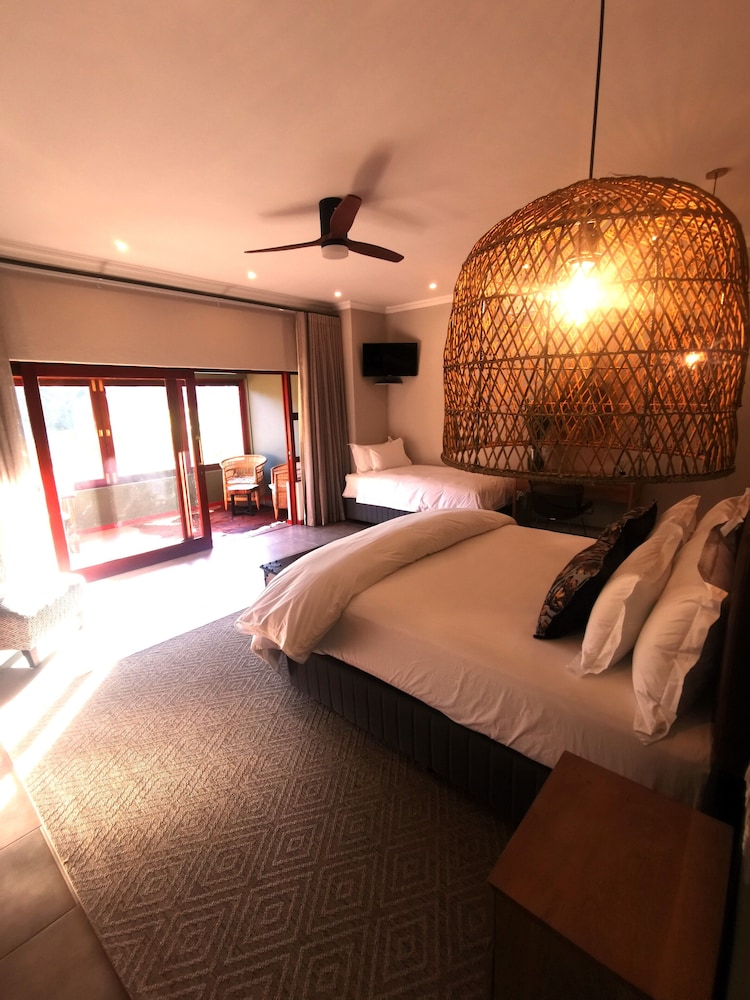 bambuu lakeside lodge