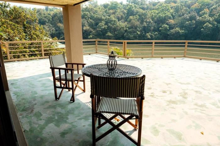 bambuu lakeside lodge