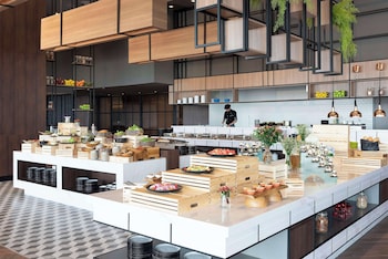 avani sukhumvit bangkok hotel