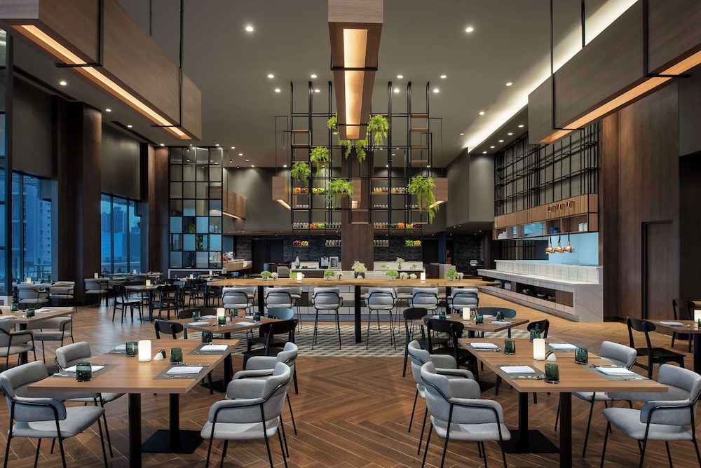 avani sukhumvit bangkok hotel