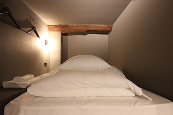 sekai hotel fuse hostel