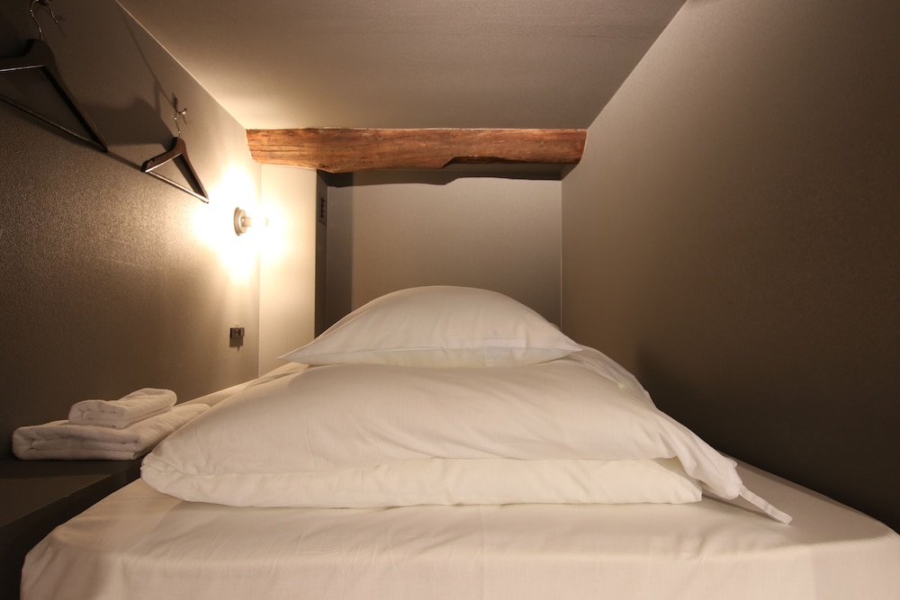 sekai hotel fuse hostel