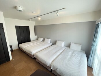 hotel cosmos shintoshin naha omoromachi